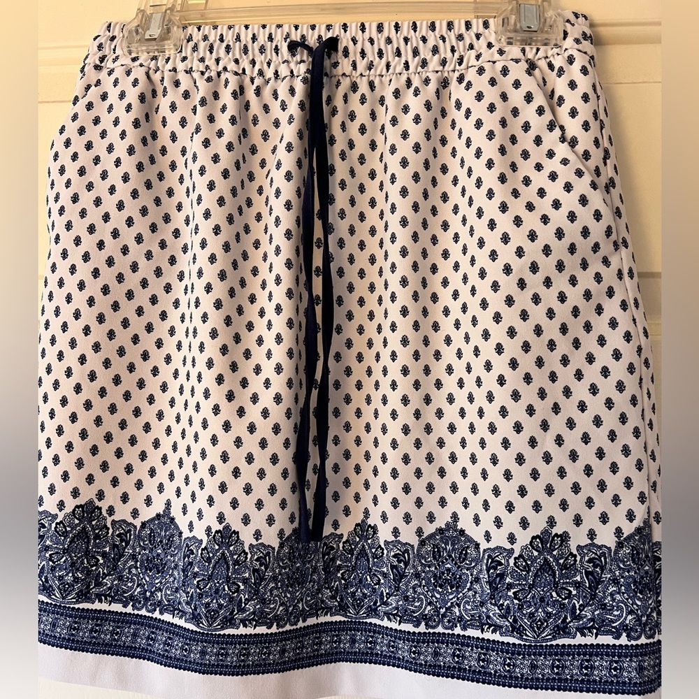Navy and white print skirt.